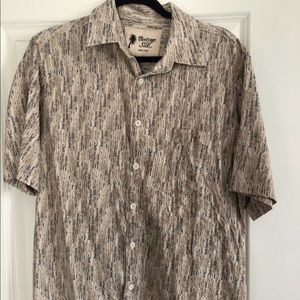 Patterned button-down short sleeve